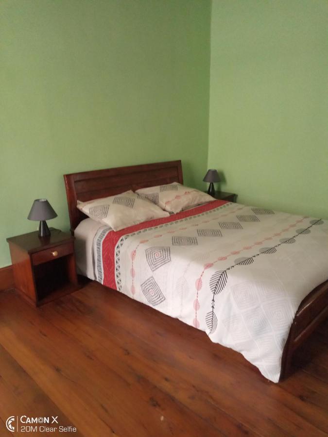 Le Manoir Bed & Breakfast Antananarivo Exterior photo