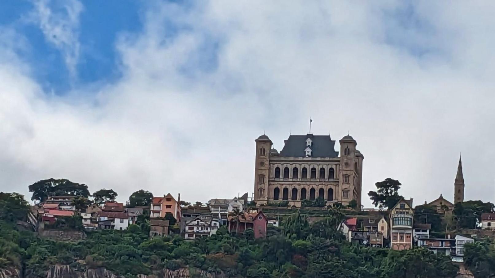 Le Manoir Bed & Breakfast Antananarivo Exterior photo